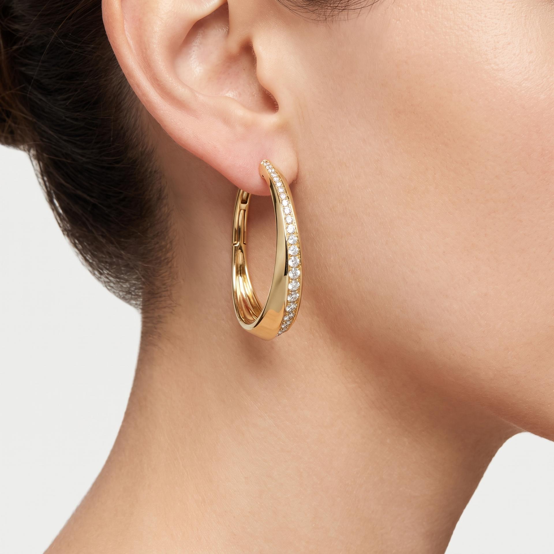 Round Diamond Tapered Hoop Earrings 3