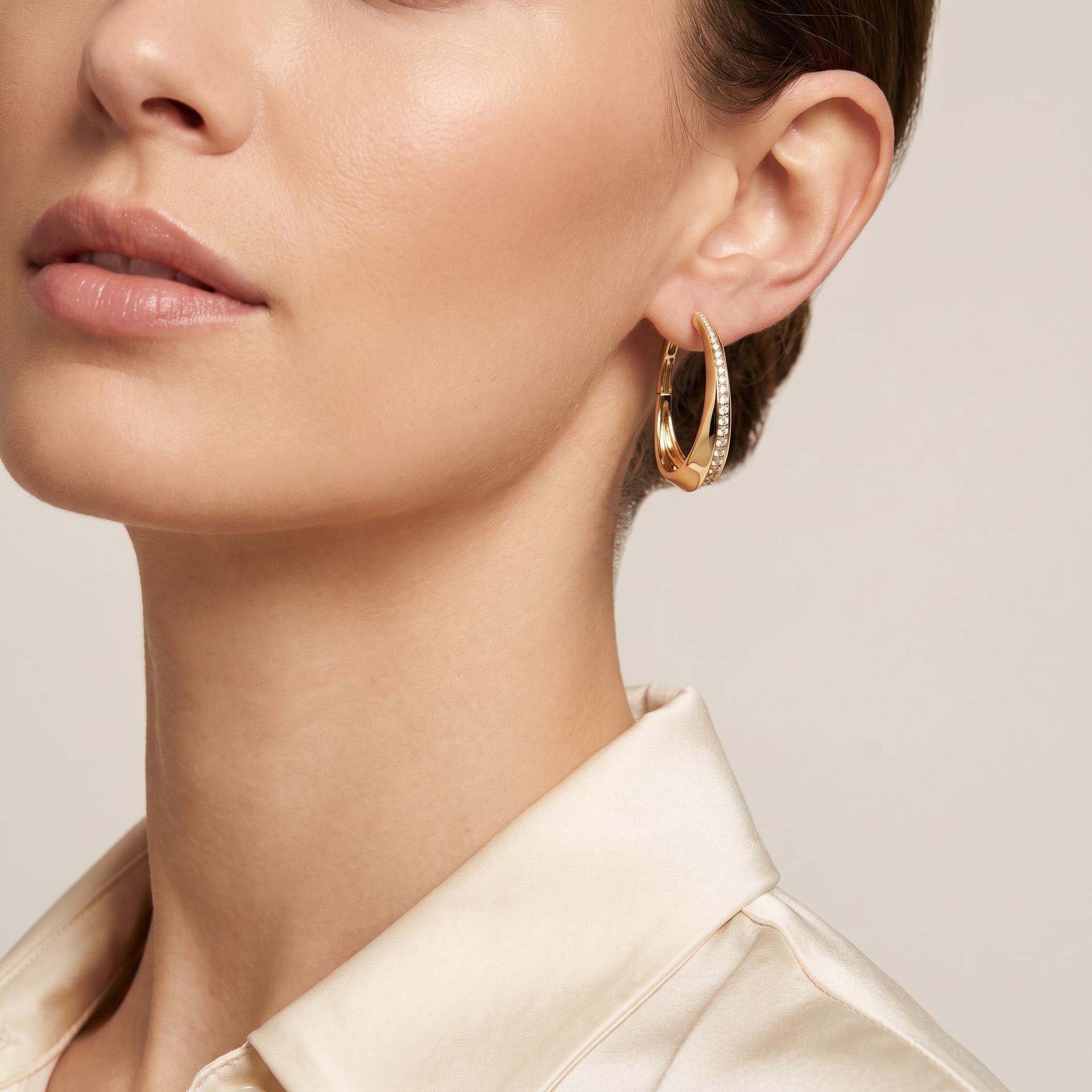 Round Diamond Tapered Hoop Earrings 2
