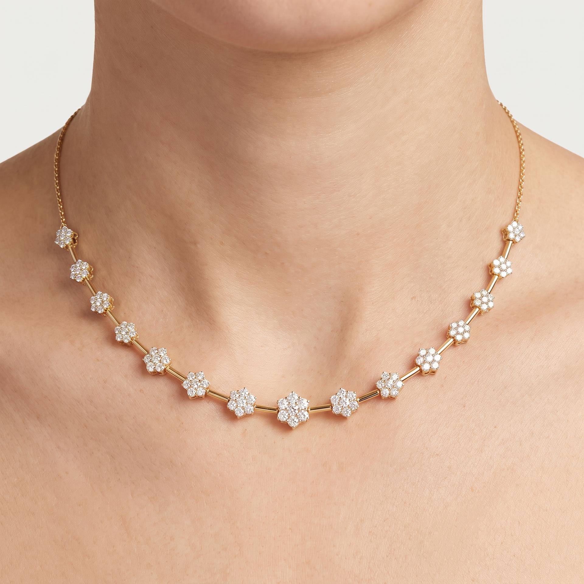 Round Diamond Daisy Bar Link Necklace on model