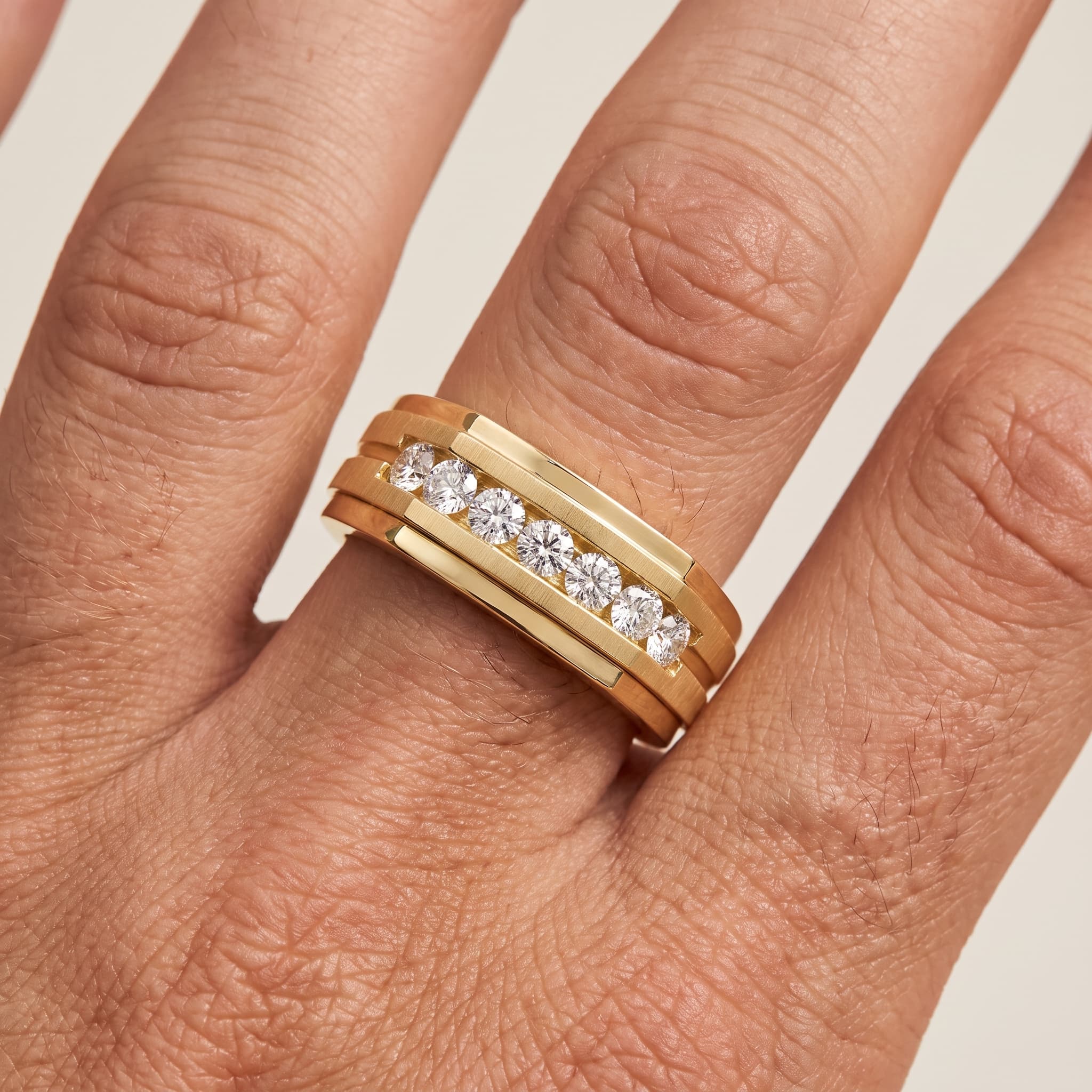 Seven Vows — Round Diamond Seven-Stone Channel Wedding Band thumbnail 4