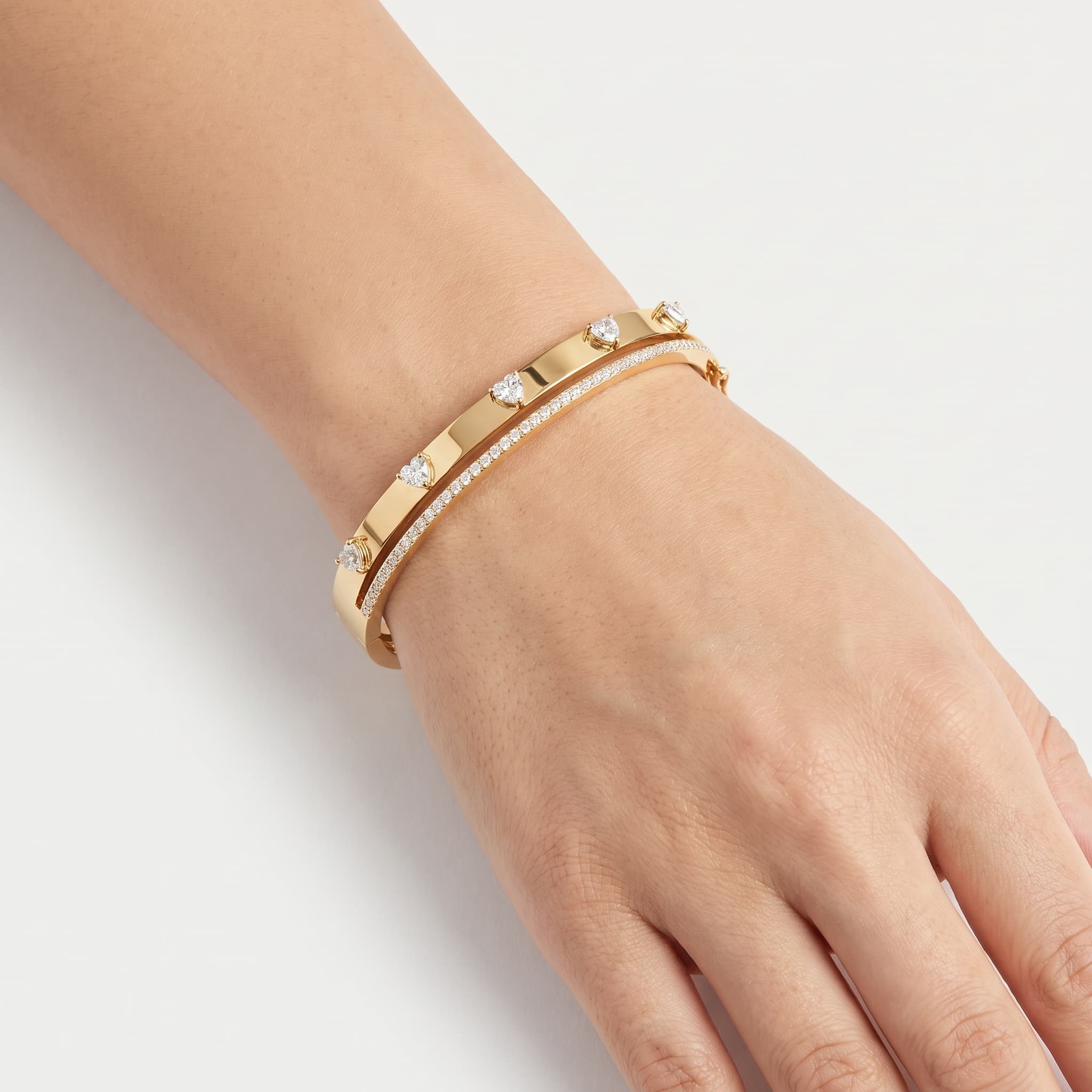 Heartline — Round & Heart Diamond Bangle Bracelet thumbnail 4