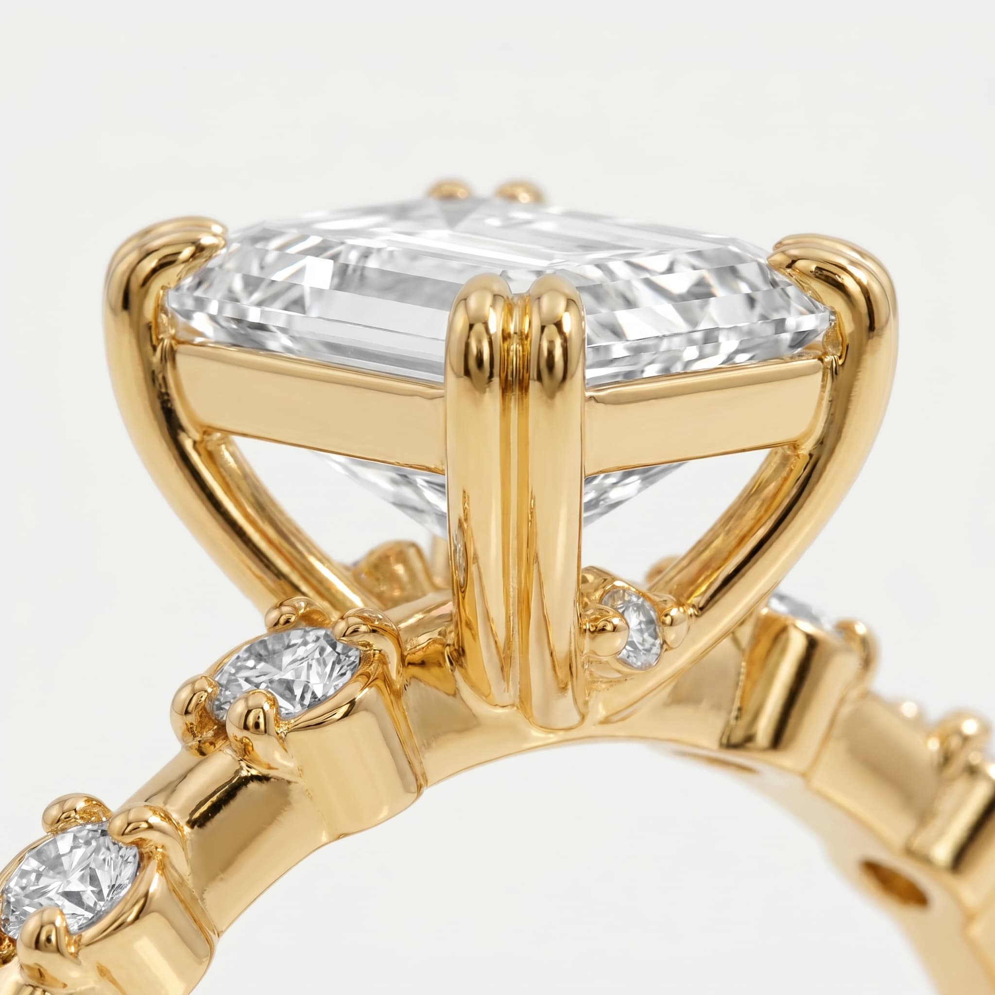 Emerald Muse Diamond Ring thumbnail 3