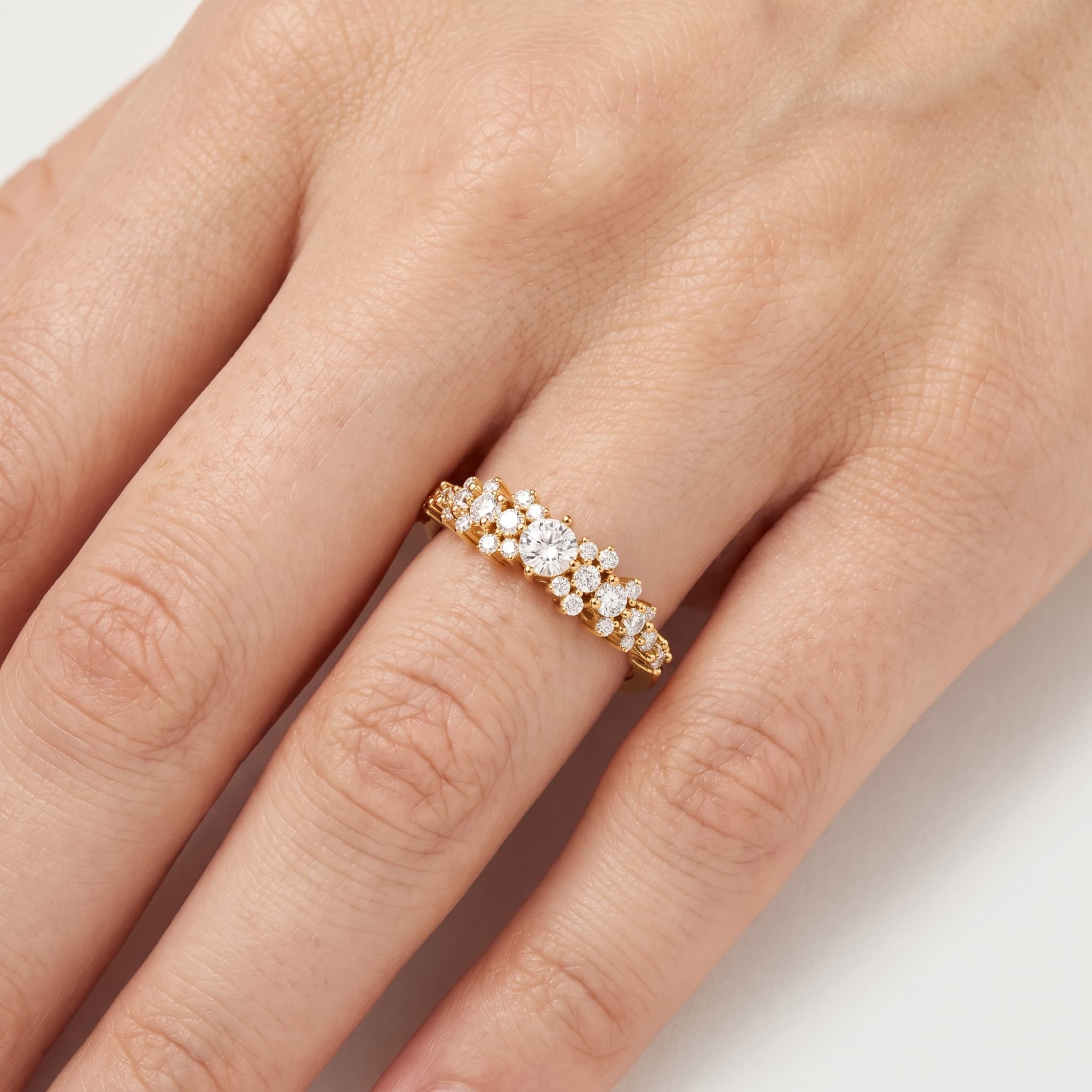 Starspray — Round Diamond Graduated Cluster Ring thumbnail 4