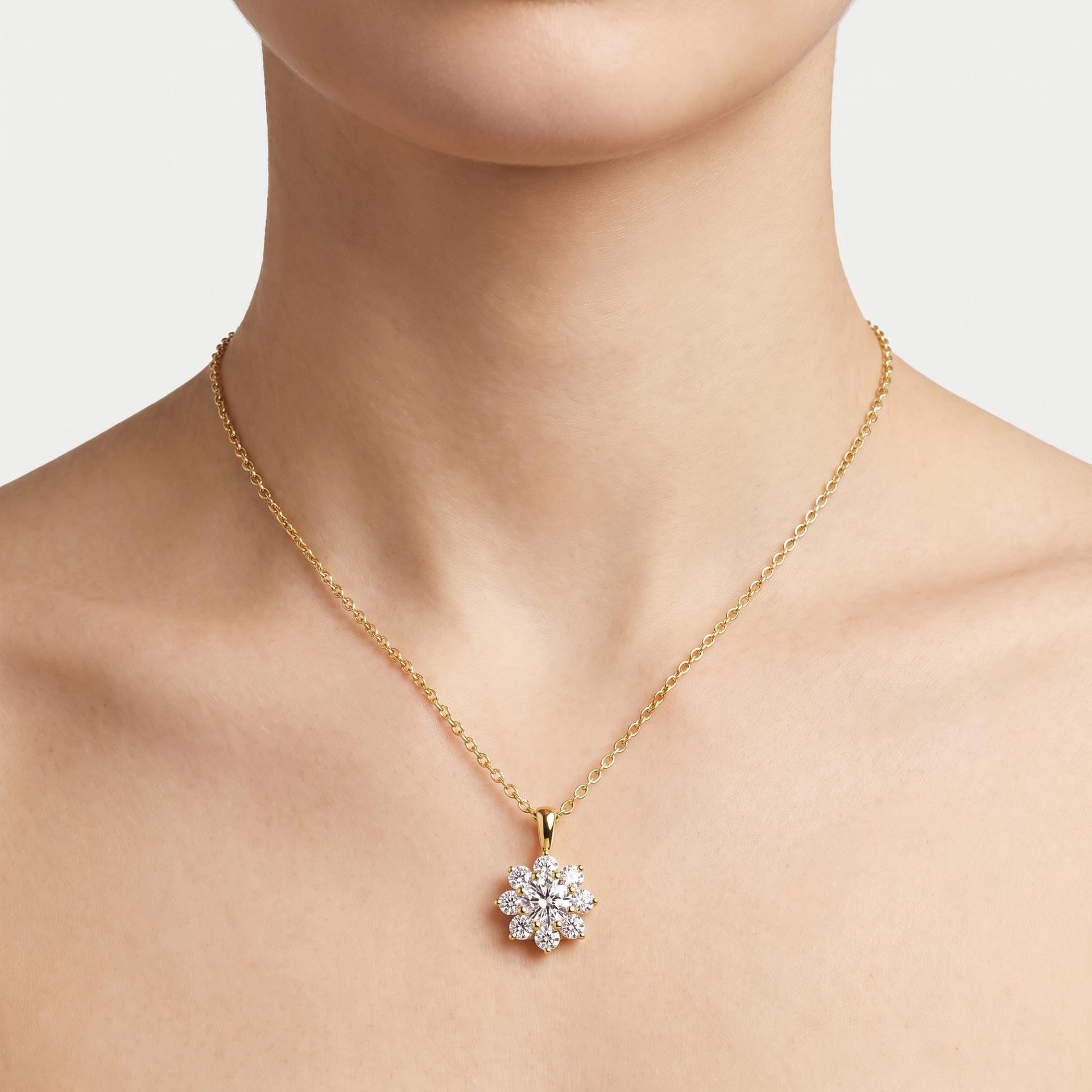 Round Diamond Halo Pendant 3