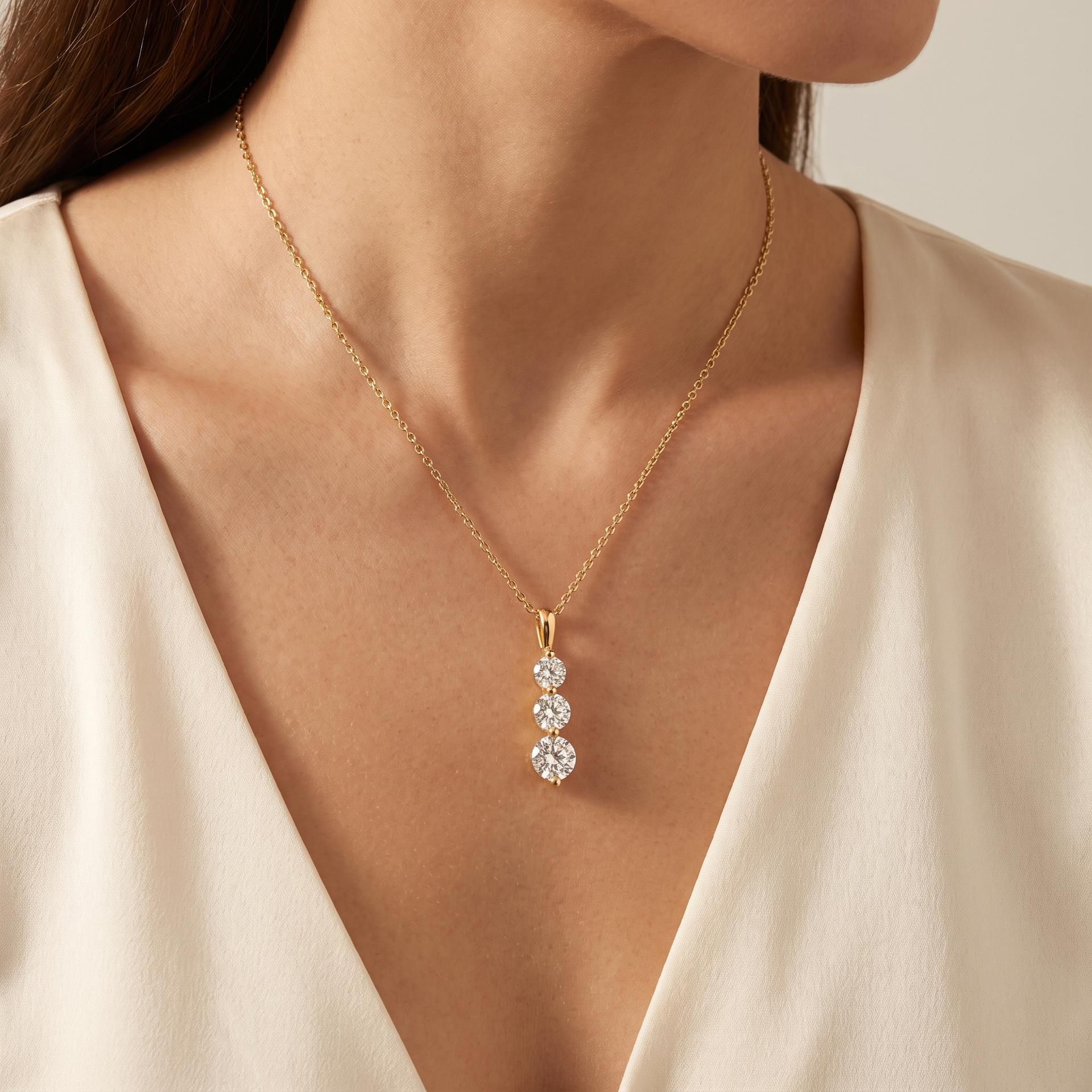 Three Stone Graduated Diamond Pendant 2