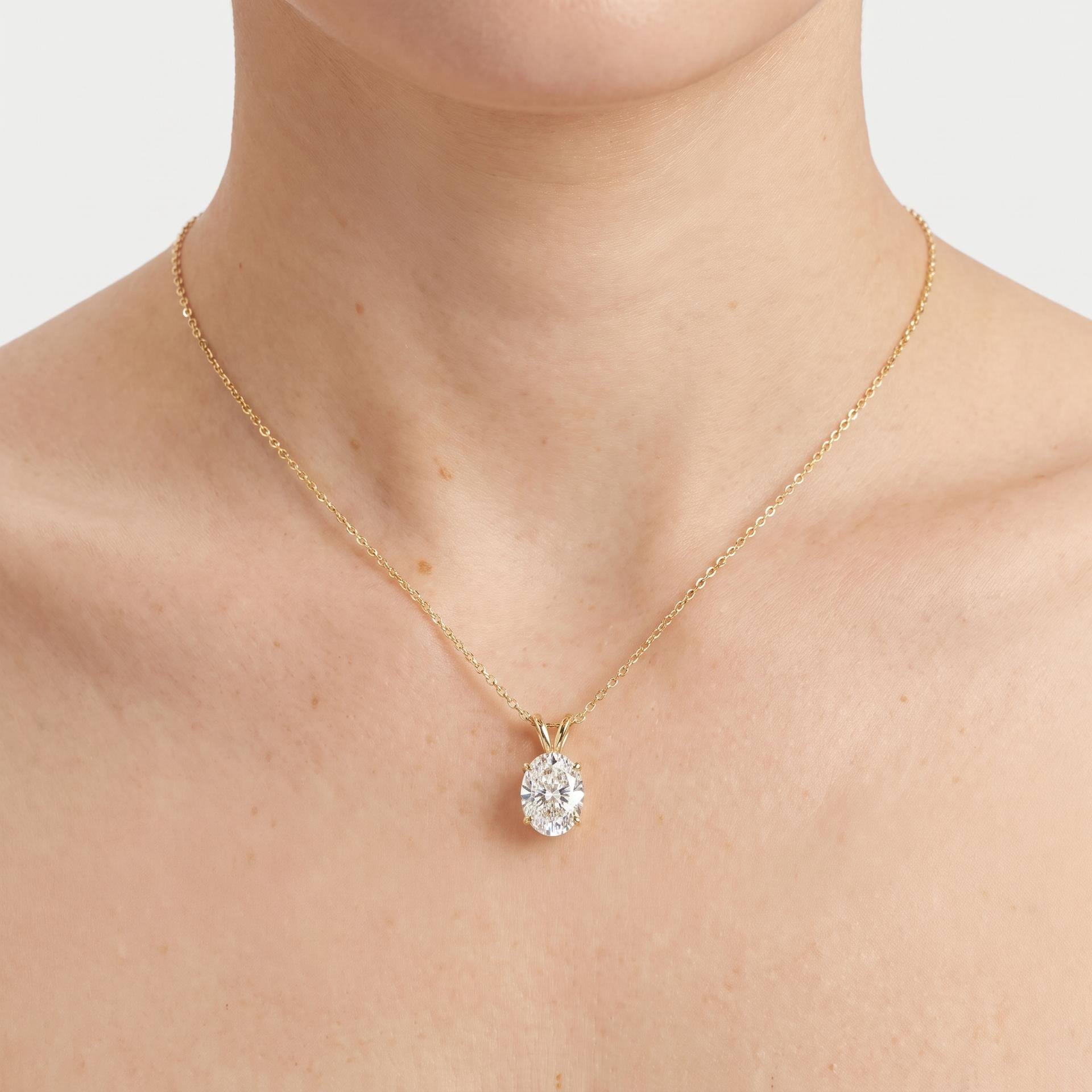Classic Oval Diamond Pendant 3