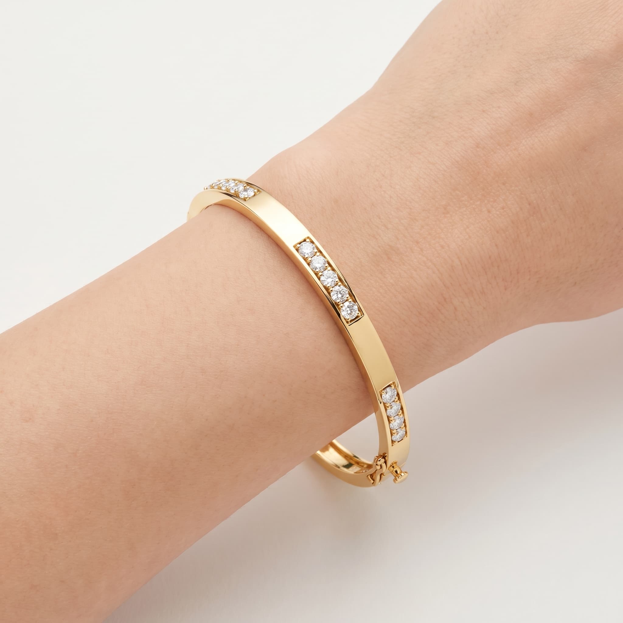Scattered Stars — Round Diamond Cluster Station Bangle thumbnail 4