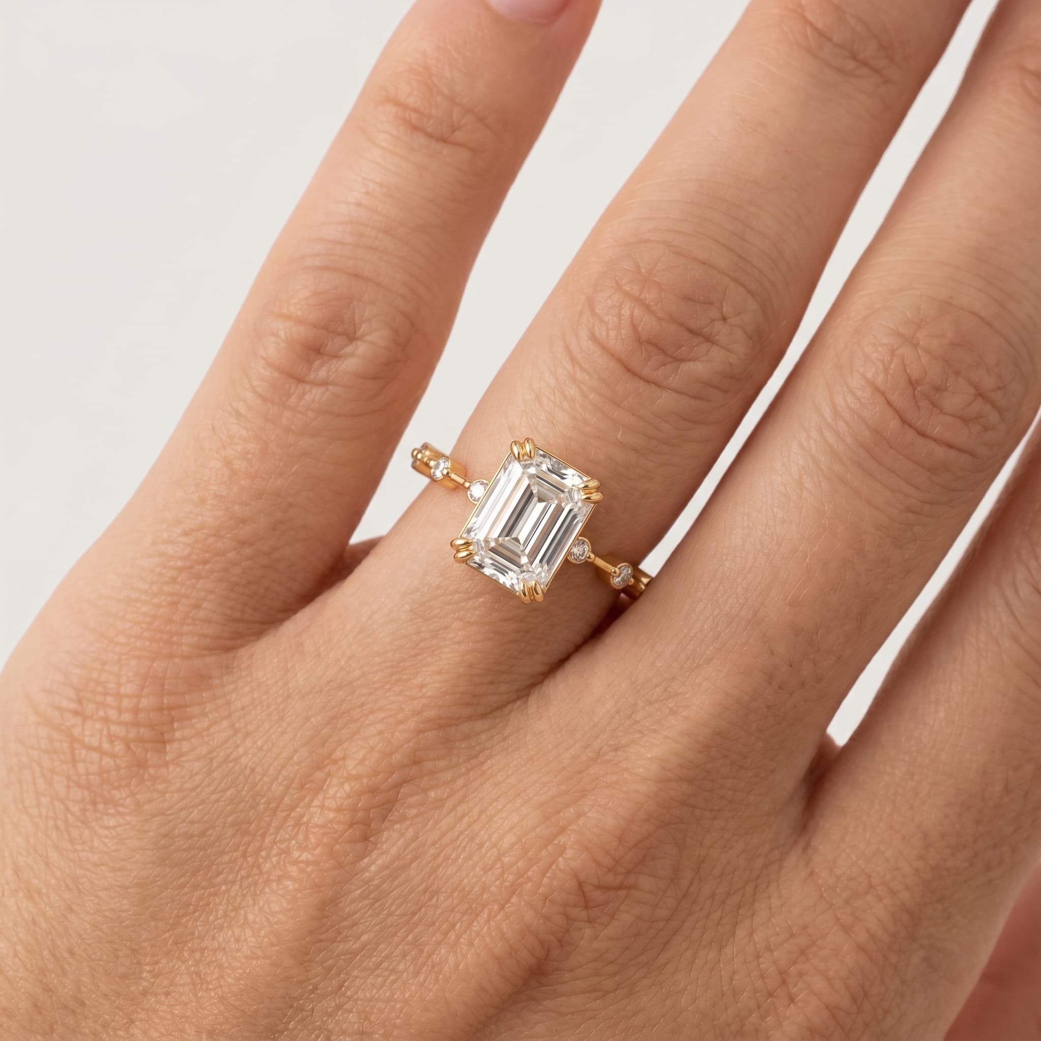 Emerald Muse Diamond Ring thumbnail 5