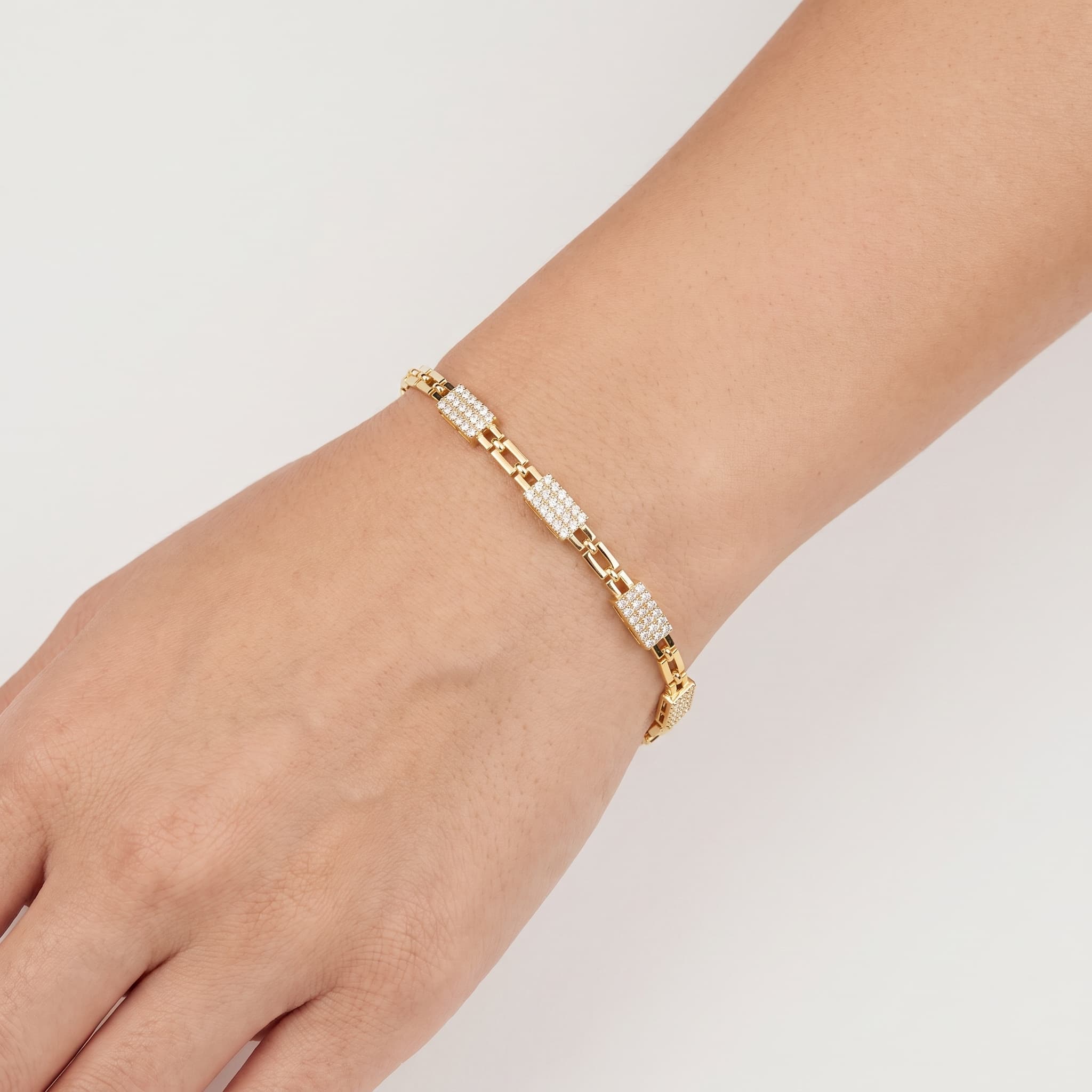 Three Stations — Pavé Diamond Link Bracelet thumbnail 3