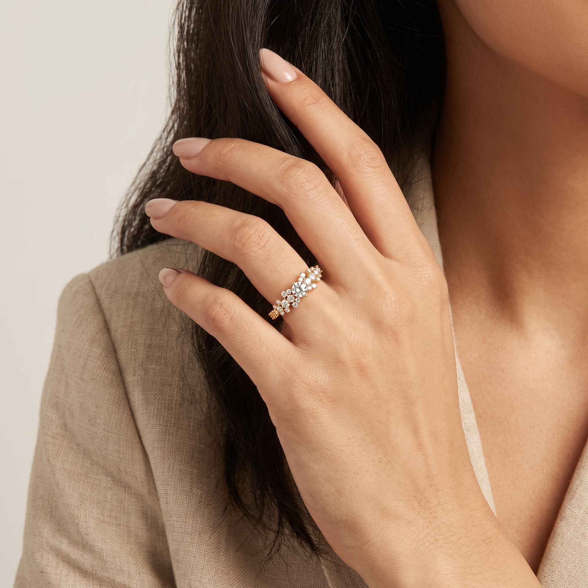 Starspray — Round Diamond Graduated Cluster Ring thumbnail 3