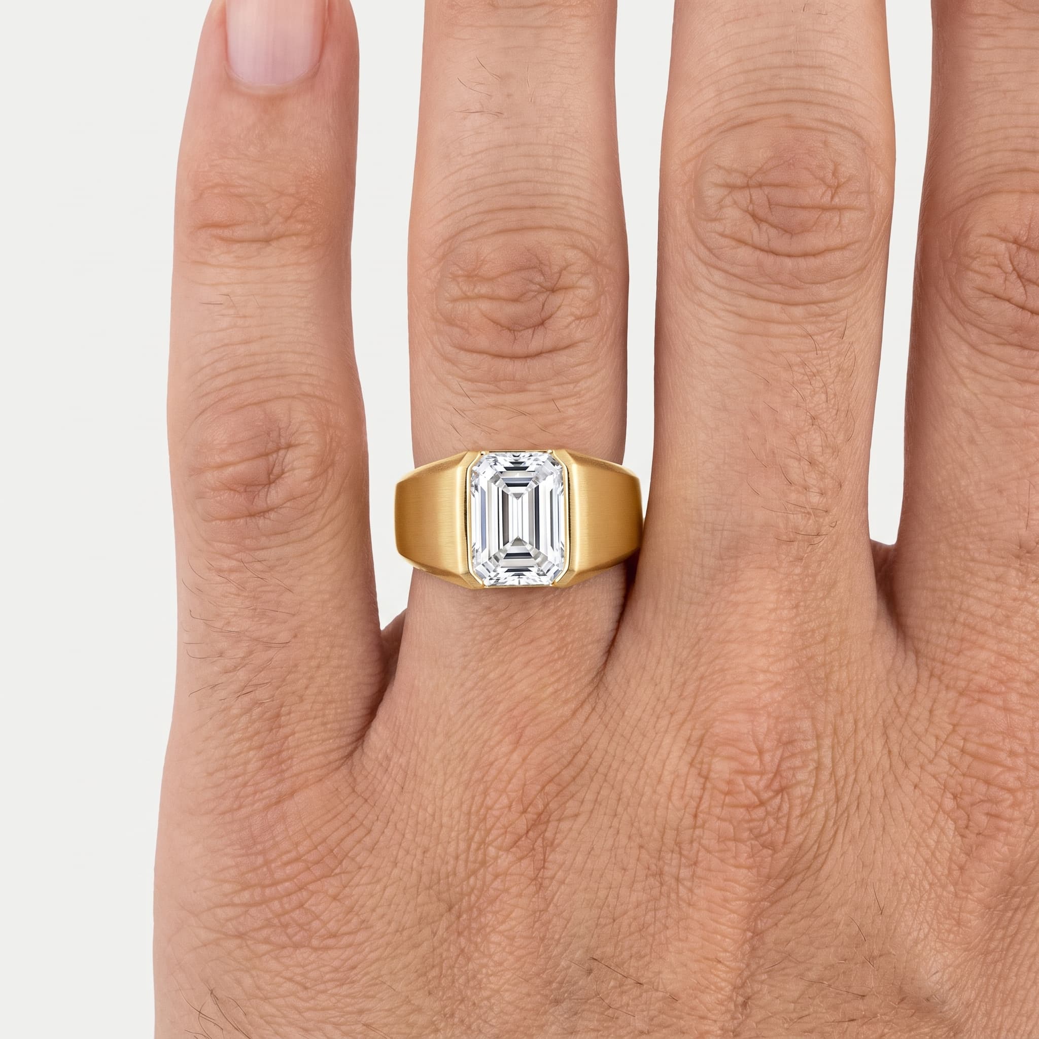 Meridian — East-West Emerald Cut Diamond Wedding Ring thumbnail 4