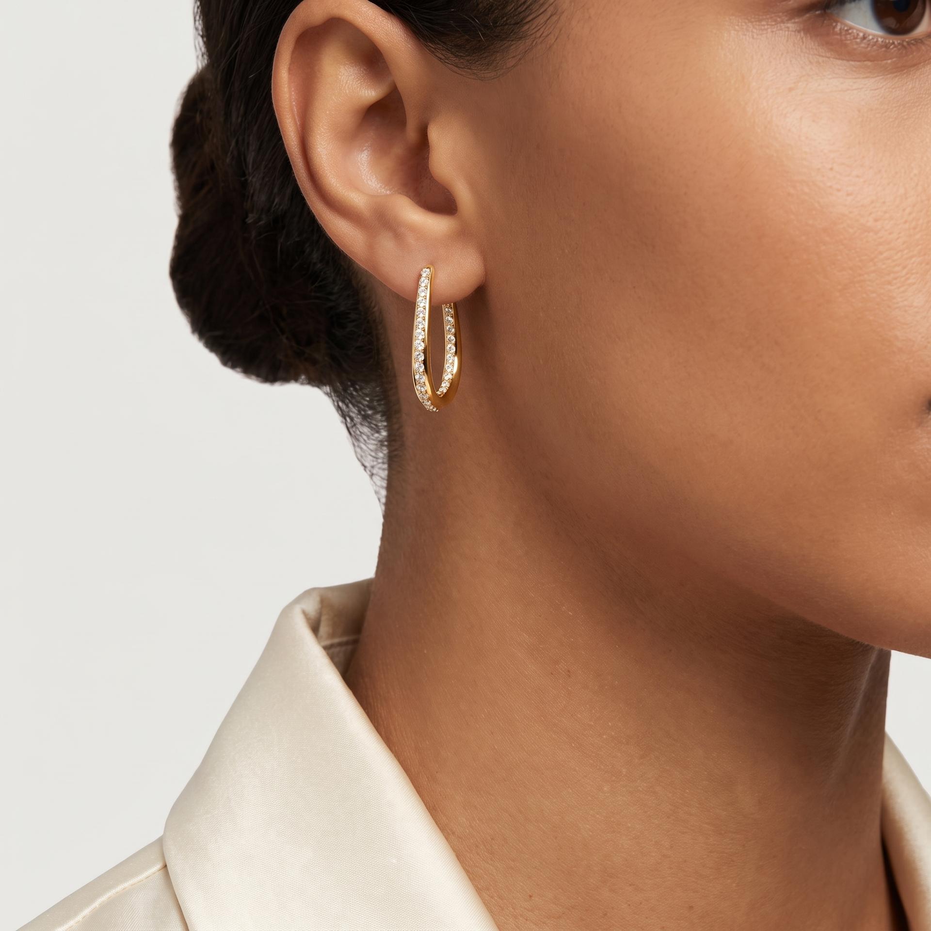 Round Diamond Inside-Out Oval Hoop Earrings 2