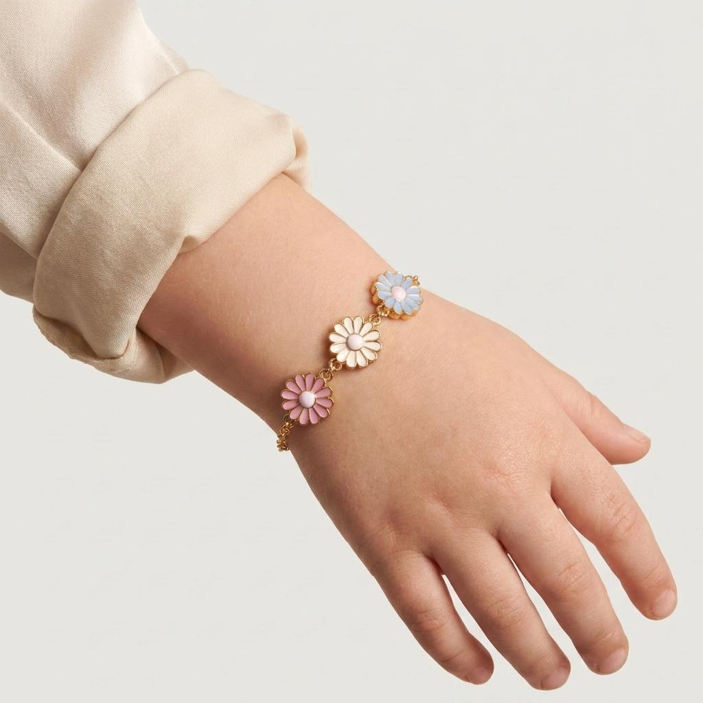Daisy Chain — Enamel Daisy Flower Charm Chain Bracelet 2