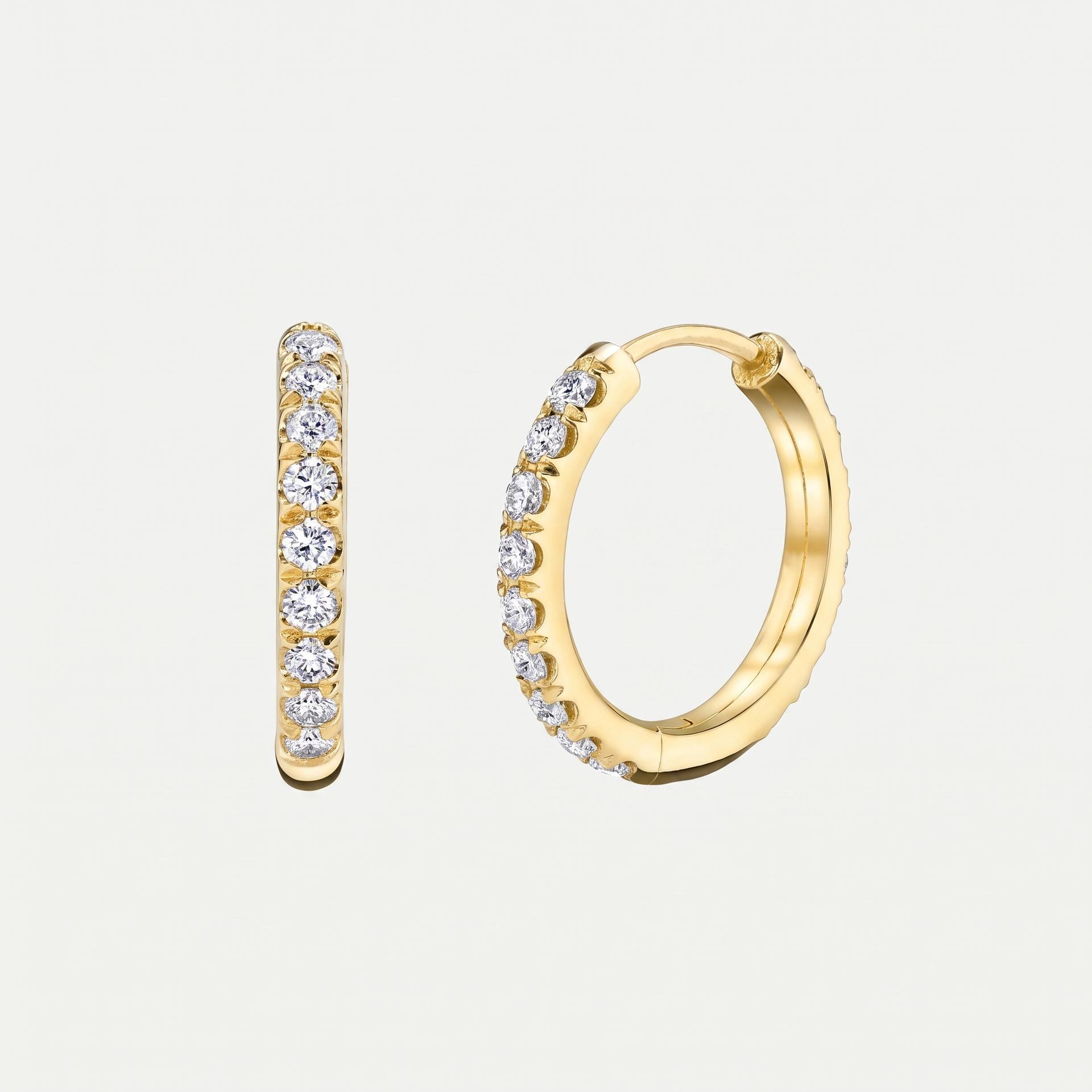 Round Diamond Pavé Hoop Earrings 1
