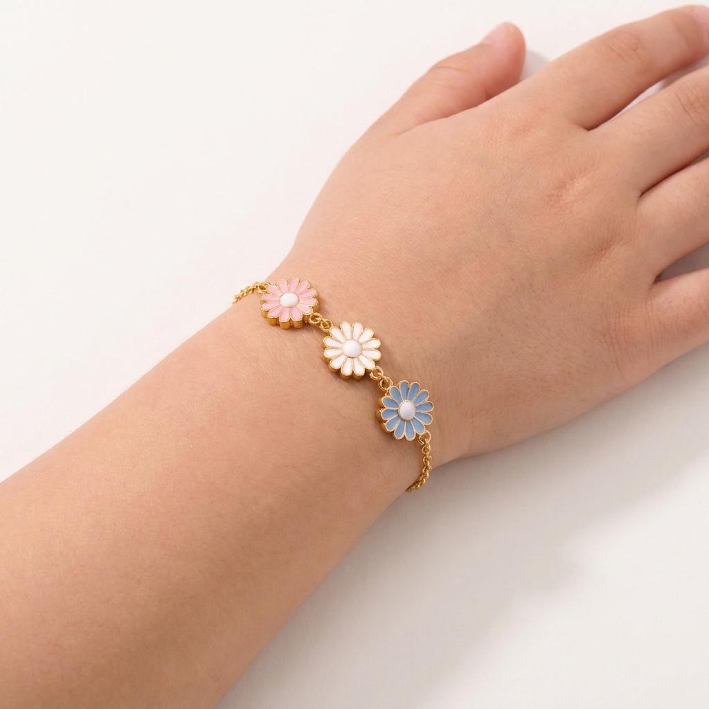 Daisy Chain — Enamel Daisy Flower Charm Chain Bracelet 3