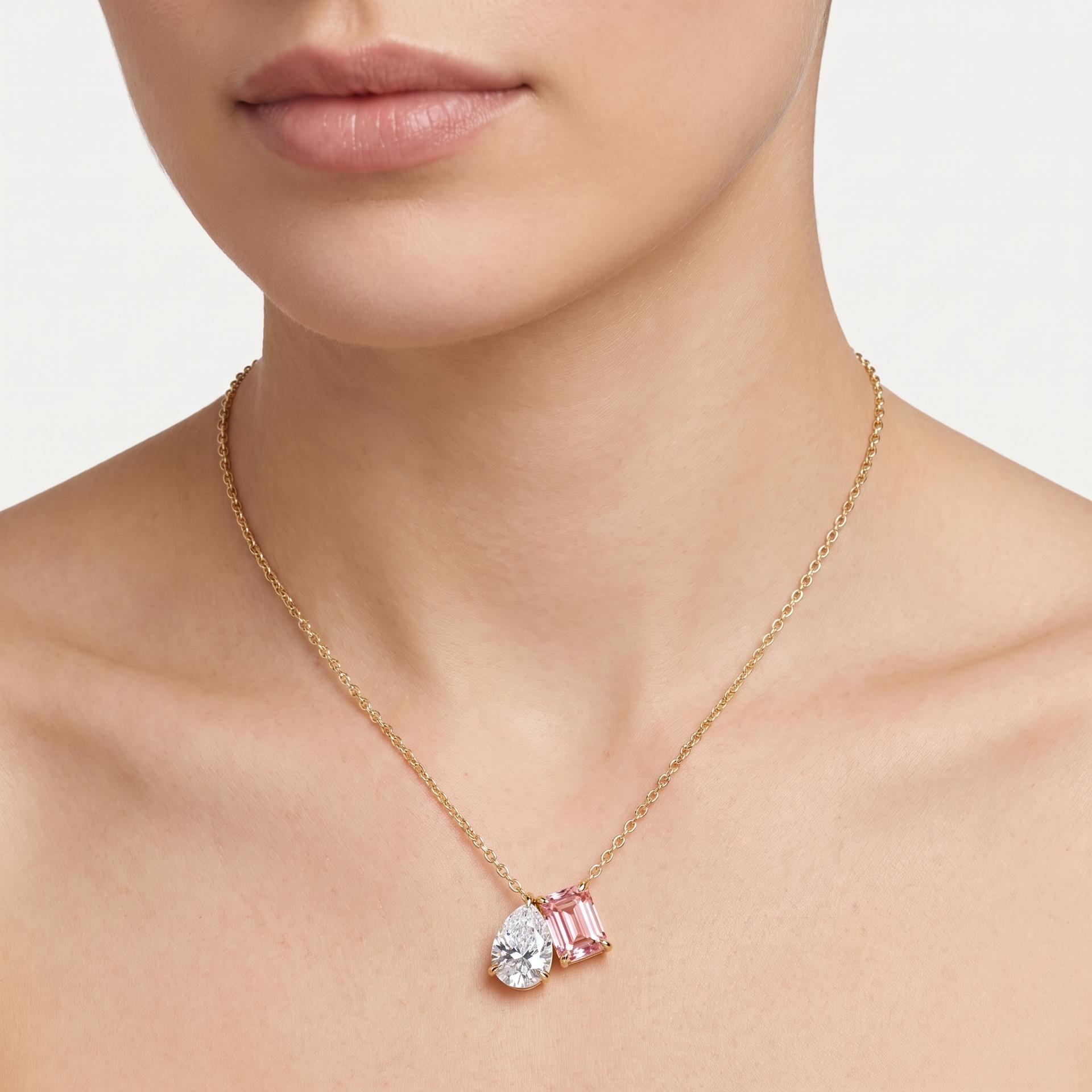 Pink Emerald and Pear-Cut Toi et Moi Pendant 3